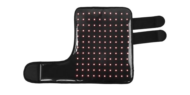 Wakelife D03 equine leg wrap with red light array illuminated